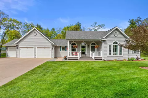3820 Heritage Ridge Dr, Wisconsin Rapids, WI 54494
