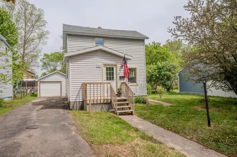209 N 5th Ave, Wausau, WI 54401
