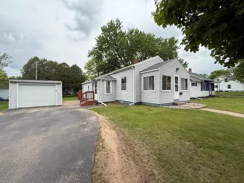 908 N 7th Ave, Wausau, WI 54401