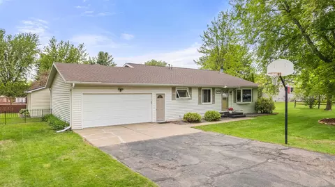 5442 Oriole Ln, Stevens Point, WI 54482