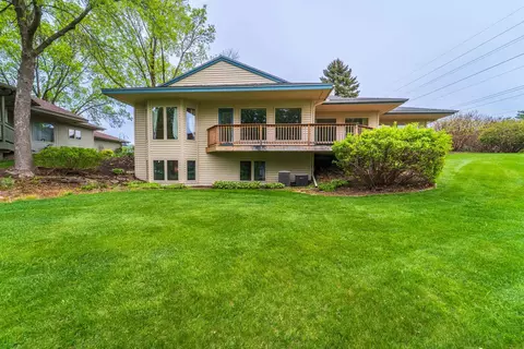 1255 Easthill Dr, Wausau, WI 54403