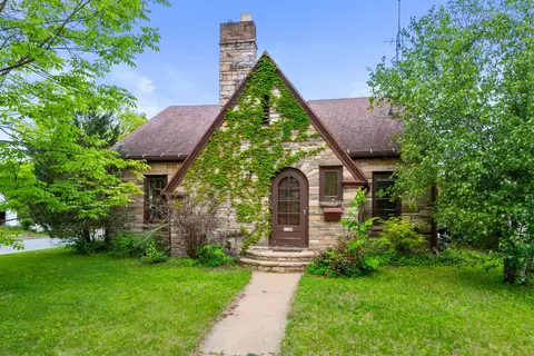 1140 Lindbergh Ave, Stevens Point, WI 54481