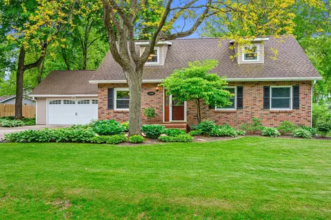 1136 W Ridge Rd, Marshfield, WI 54449