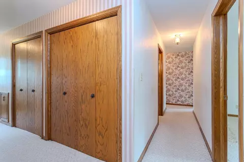 Entry Way - 419 E Beech St, Edgar, WI 54426 photo 3 of 4