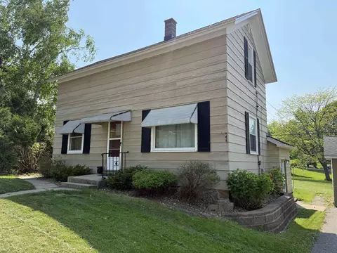 609 Main St, Marathon, WI 54448