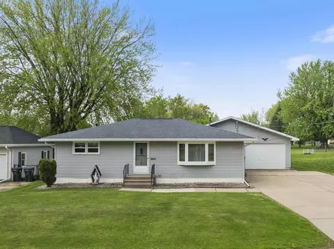 Exterior - 1324 E 8th St, Marshfield, WI 54449 photo 2 of 7