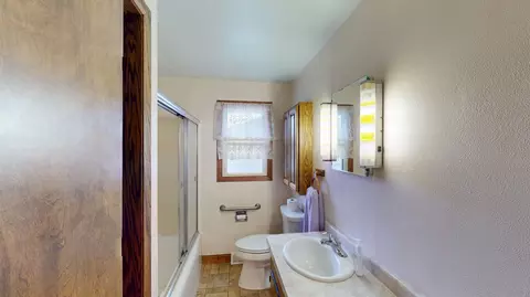 Bath - 1324 E 8th St, Marshfield, WI 54449 photo 1 of 1