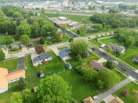 View/Area - 1324 E 8th St, Marshfield, WI 54449 photo 2 of 4