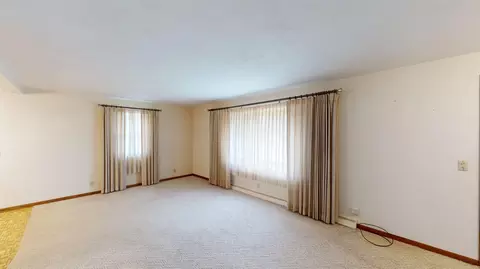 Living - 1324 E 8th St, Marshfield, WI 54449 photo 1 of 5