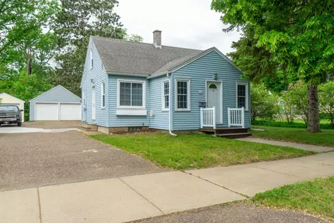 1224 S 8th Ave, Wausau, WI 54401
