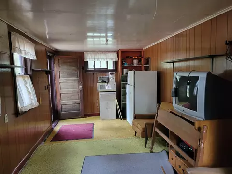 Living - n9221 Sumac Lane, Gresham, WI 54128 photo 3 of 3