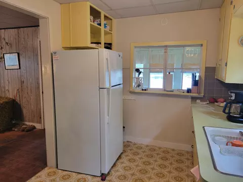 Kitchen - n9221 Sumac Lane, Gresham, WI 54128 photo 3 of 4