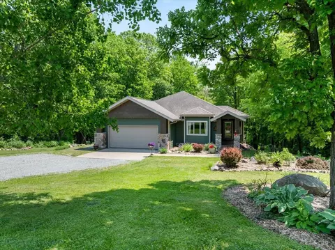 n4634 North Weston Falls Avenue, Neillsville, WI 54456