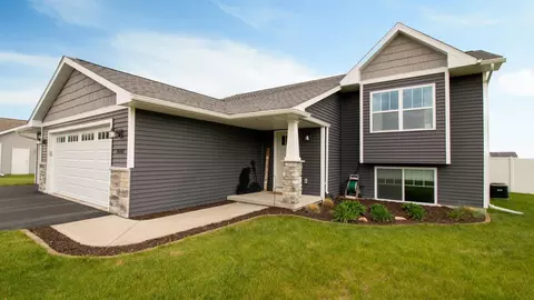 2648 Annamarie Dr, Kronenwetter, WI 54455