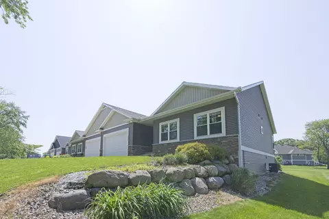 4561 Golf Dr, Windsor, WI 53598 photo 2