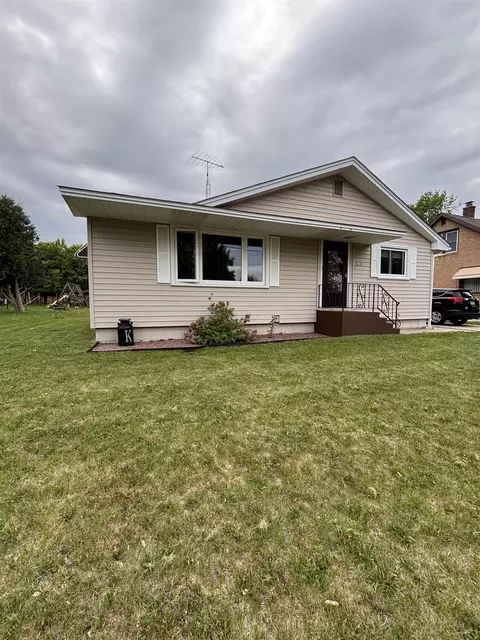 608 Prentice St, Stevens Point, WI 54481