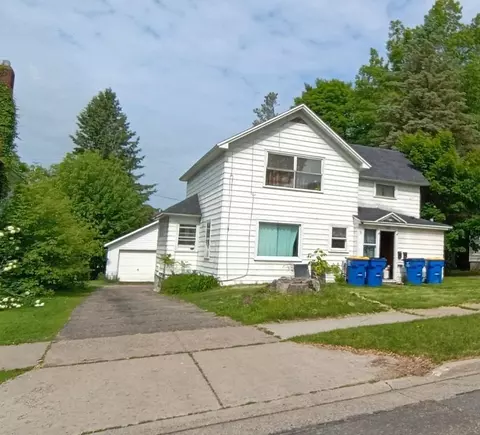 212 N Prospect St, Merrill, WI 54452