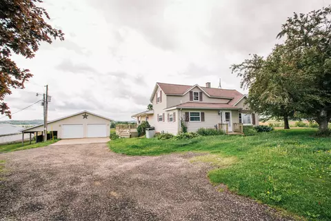 n9891 North Pole Grove Road, Alma Center, WI 54611