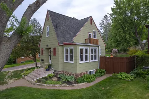 906 Stewart Ave, Wausau, WI 54401