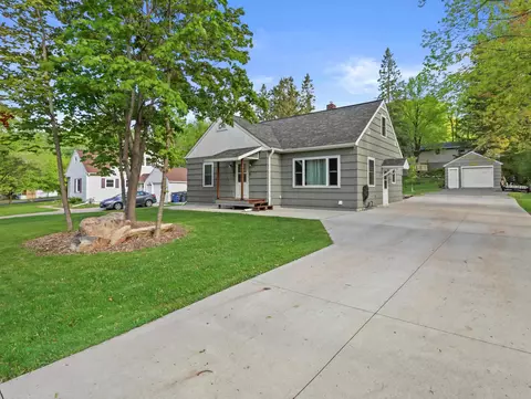 912 Brown St, Wausau, WI 54403