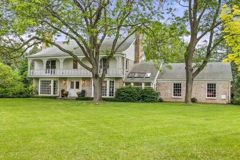 544 Maple Bluff Rd, Stevens Point, WI 54482