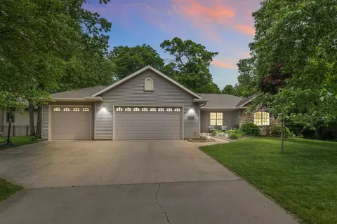 1801 Schiller Dr, Stevens Point, WI 54482