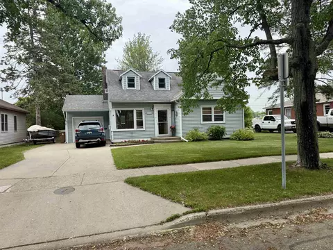 2525 Prais St, Stevens Point, WI 54481