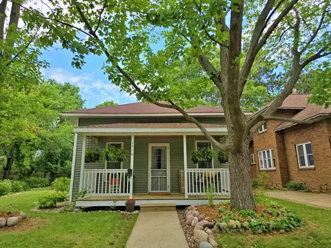 1716 Oak St, Stevens Point, WI 54481