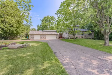 1340 Deer Brook Ct, Wausau, WI 54401