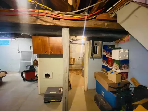 Entry Way - 140 Jackson St, Iola, WI 54945 photo 6 of 6