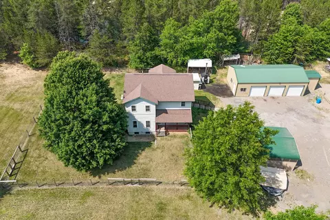 917 5th Ave, Hancock, WI 54943