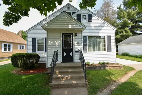 1923 Welsby Ave, Stevens Point, WI 54481
