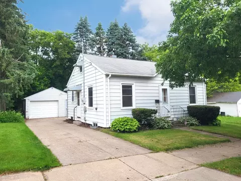 406 N Walnut Ave, Marshfield, WI 54449