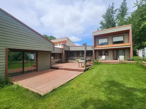 221 S Schmidt Ave, Marshfield, WI 54449