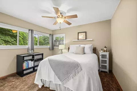 Bedroom - 1242 Edgewood Dr, Appleton, WI 54913 photo 6 of 7