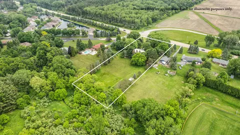 View/Area - 1242 Edgewood Dr, Appleton, WI 54913 photo 3 of 5