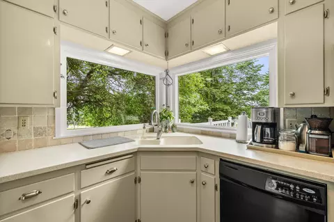 Kitchen - 1242 Edgewood Dr, Appleton, WI 54913 photo 2 of 3