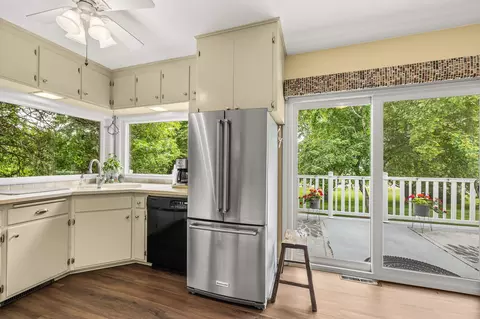 Kitchen - 1242 Edgewood Dr, Appleton, WI 54913 photo 3 of 3