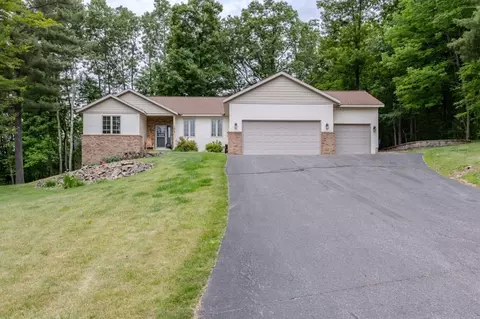 1916 Hidden Trail Rd, Wausau, WI 54403