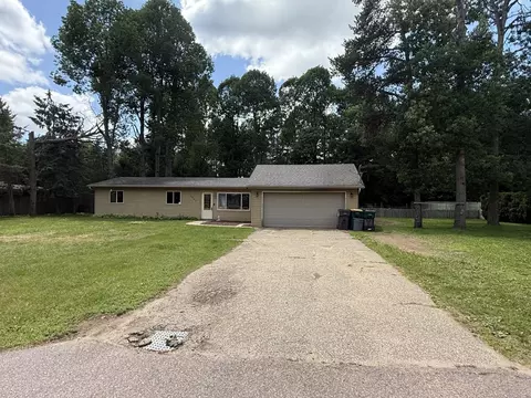 9005 Wagonwheel Dr, Nekoosa, WI 54457