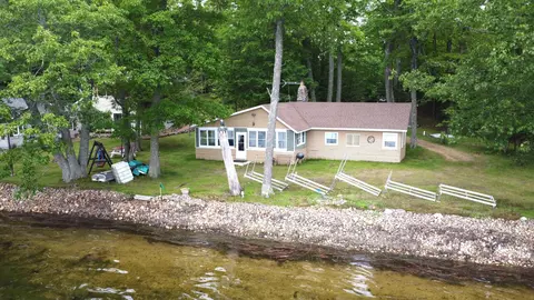 9173 Pickerel Lake Rd, Pickerel, WI 54465