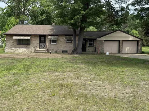 5212 Airport Rd, Stevens Point, WI 54482