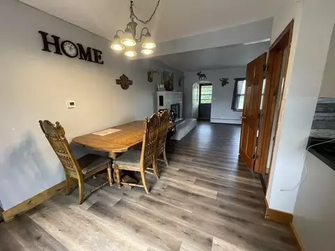 Dining - 427 N 5th St, Tomahawk, WI 54487 photo 2 of 3