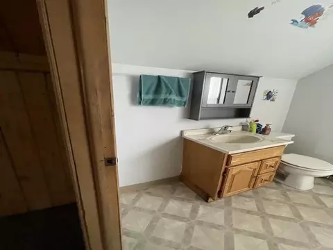 Bath - 427 N 5th St, Tomahawk, WI 54487 photo 3 of 4