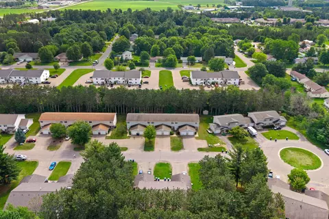 3430 3440 Hoffman Dr, Plover, WI 54467 photo 3