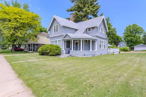 305 N Center Ave, Merrill, WI 54452