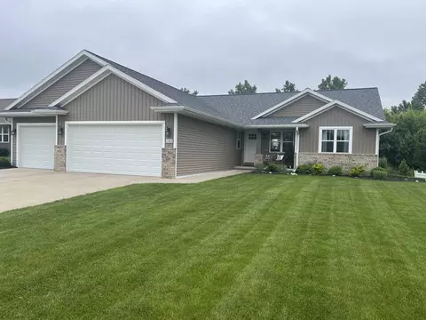 1103 Pisces Pl, De Pere, WI 54115