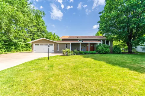 102 James Ave, Rothschild, WI 54474