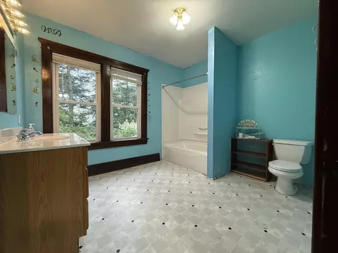 Bath - e1384 Wolf River Road, Iola, WI 54945 photo 1 of 1