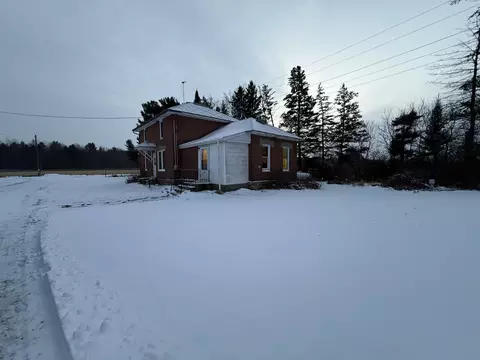 Exterior - e1384 Wolf River Road, Iola, WI 54945 photo 18 of 19